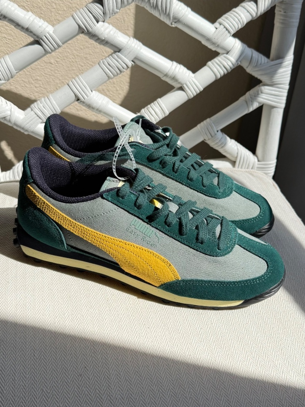 Puma Easy Rider Weathered Sneaker Green Yellow Men's 8 / Women's 9.5 New